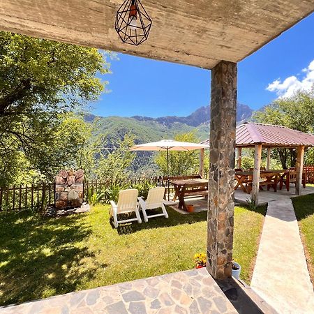 Guest House Gjelaj Theth Exterior foto