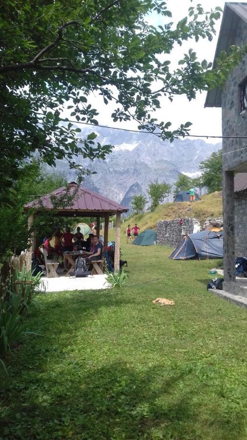 Guest House Gjelaj Theth Exterior foto