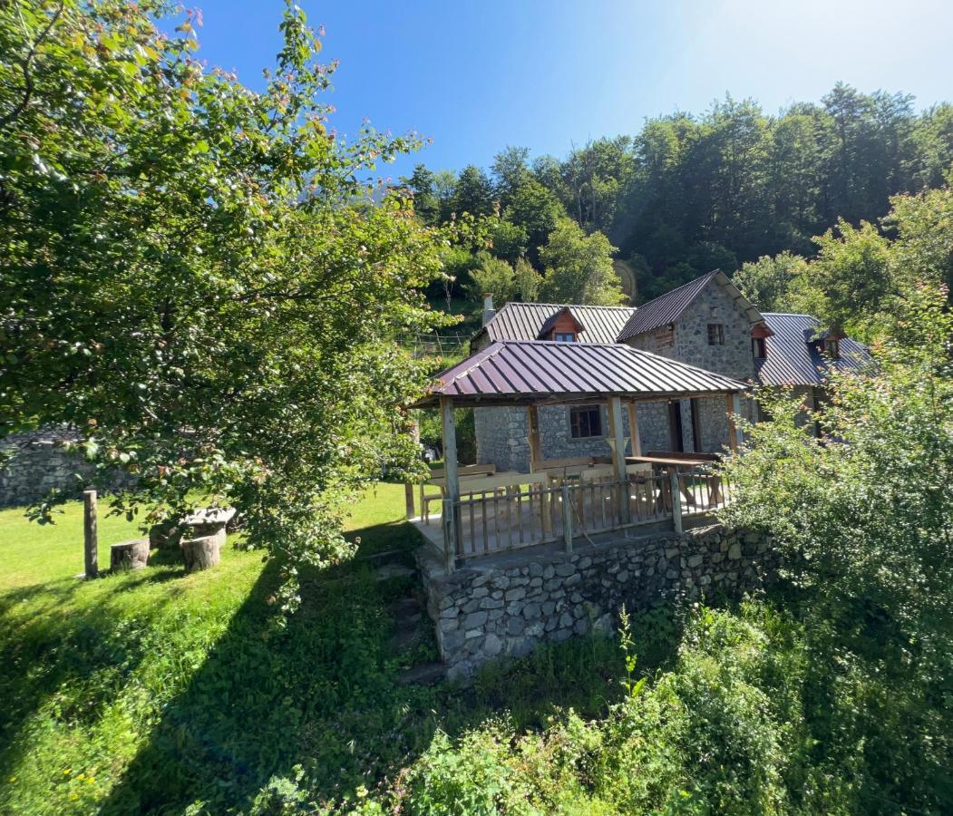 Guest House Gjelaj Theth Exterior foto