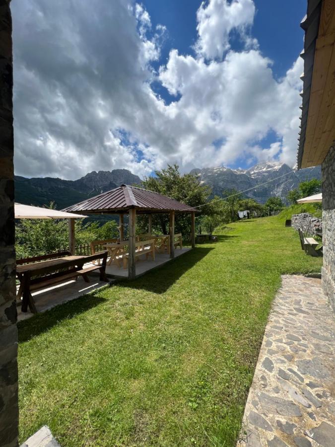 Guest House Gjelaj Theth Exterior foto